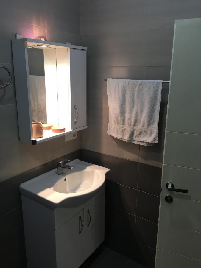 Apartment On Khimshiashvili 11A Batoemi Buitenkant foto