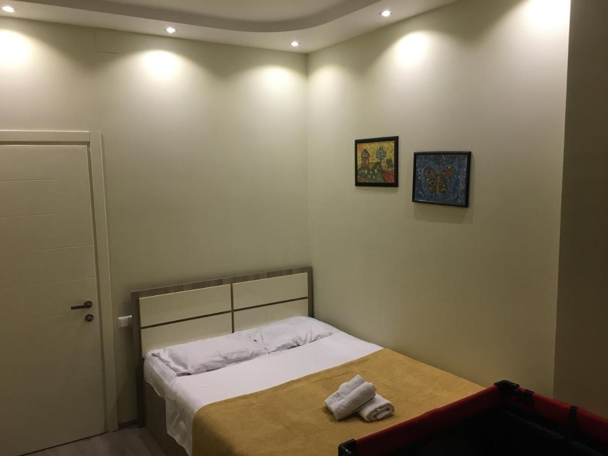 Apartment On Khimshiashvili 11A Batoemi Buitenkant foto