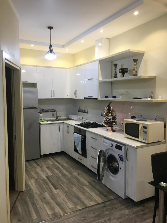 Apartment On Khimshiashvili 11A Batoemi Buitenkant foto